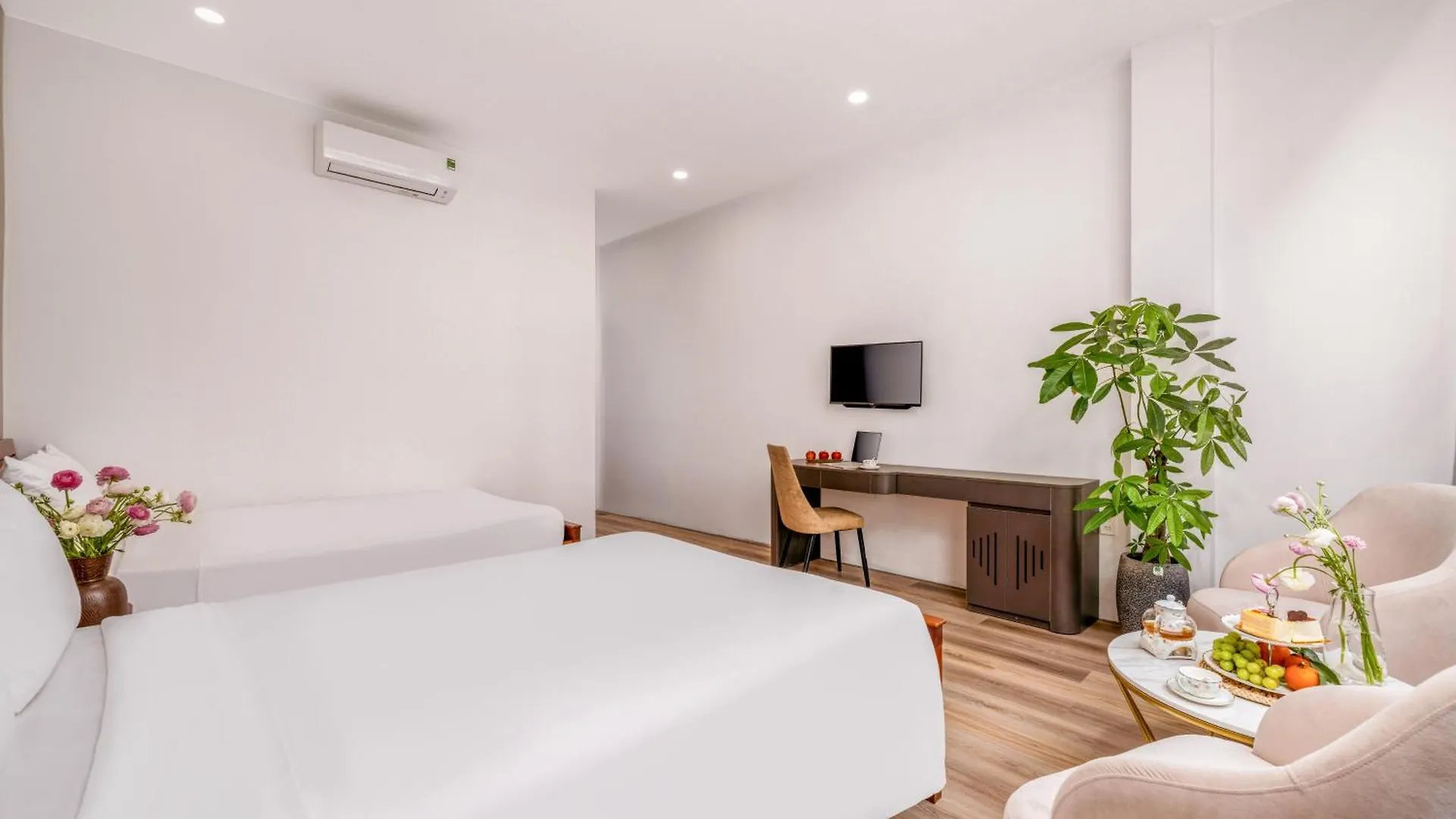 Wellness Stay Hotel And Apartment Da Nang 4*,  Vietnam